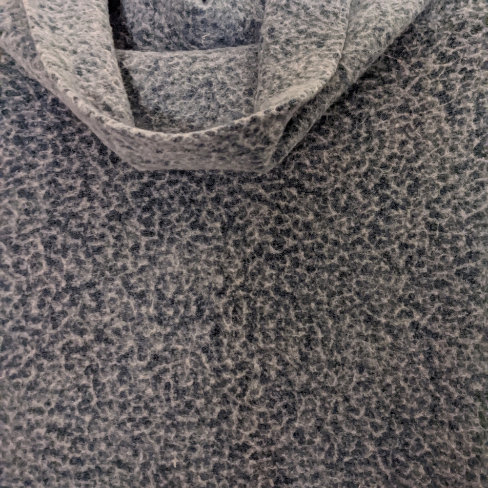 Sweatshirt - Picture 3 of 5